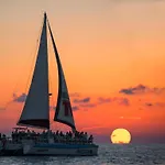Calypso 2-1102 West